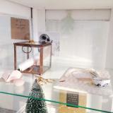 selinesteba.com - vitrinekast idee.JPG